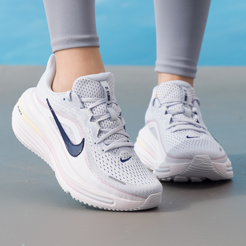 Lightweight Road Running Shoes - أحذية نايك النسائية الأصلية، خفيفة الوزن،