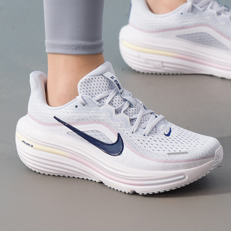 أحذية نايك النسائية الأصلية، خ - مراجعة Lightweight Road Running Shoes وسعره