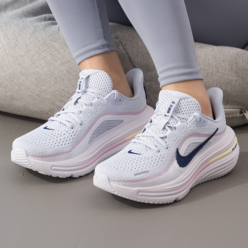 أحذية نايك النسائية الأصلية، خ - مراجعة Lightweight Road Running Shoes وسعره