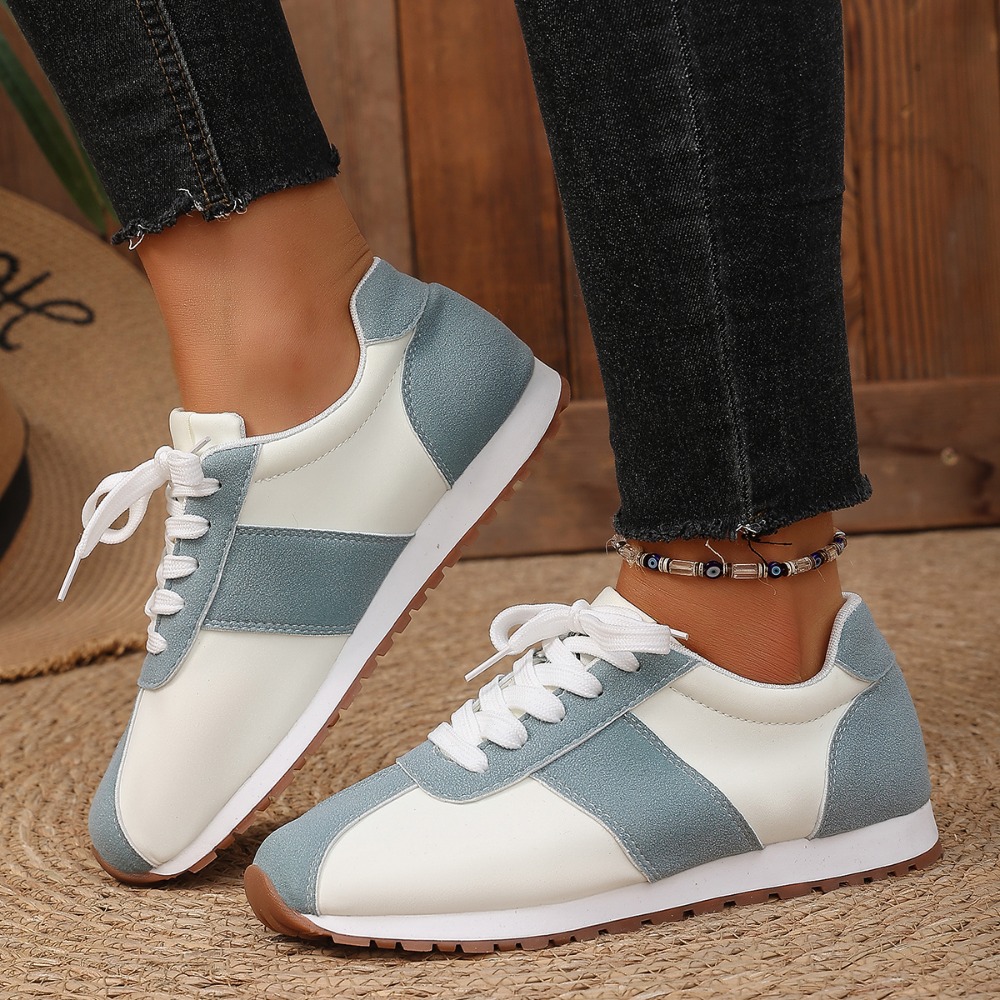 أحذية رياضية نسائية ملونة بتصم - مراجعة Sneakers وسعره
